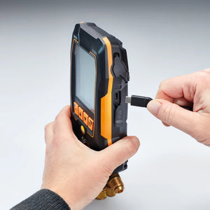 testo 558s Smart Vacuum Kit with filling hoses - Smart digital manifold with wireless temperature and vacuum probes and 4-hose charging set - with USB Connection